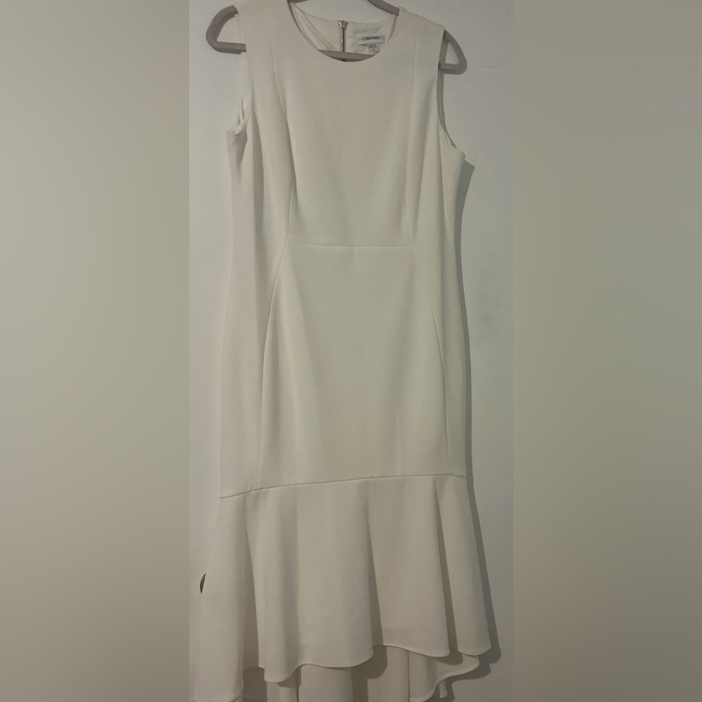 Calvin Klein Cream Sleeveless Sheath Dress for Weddings